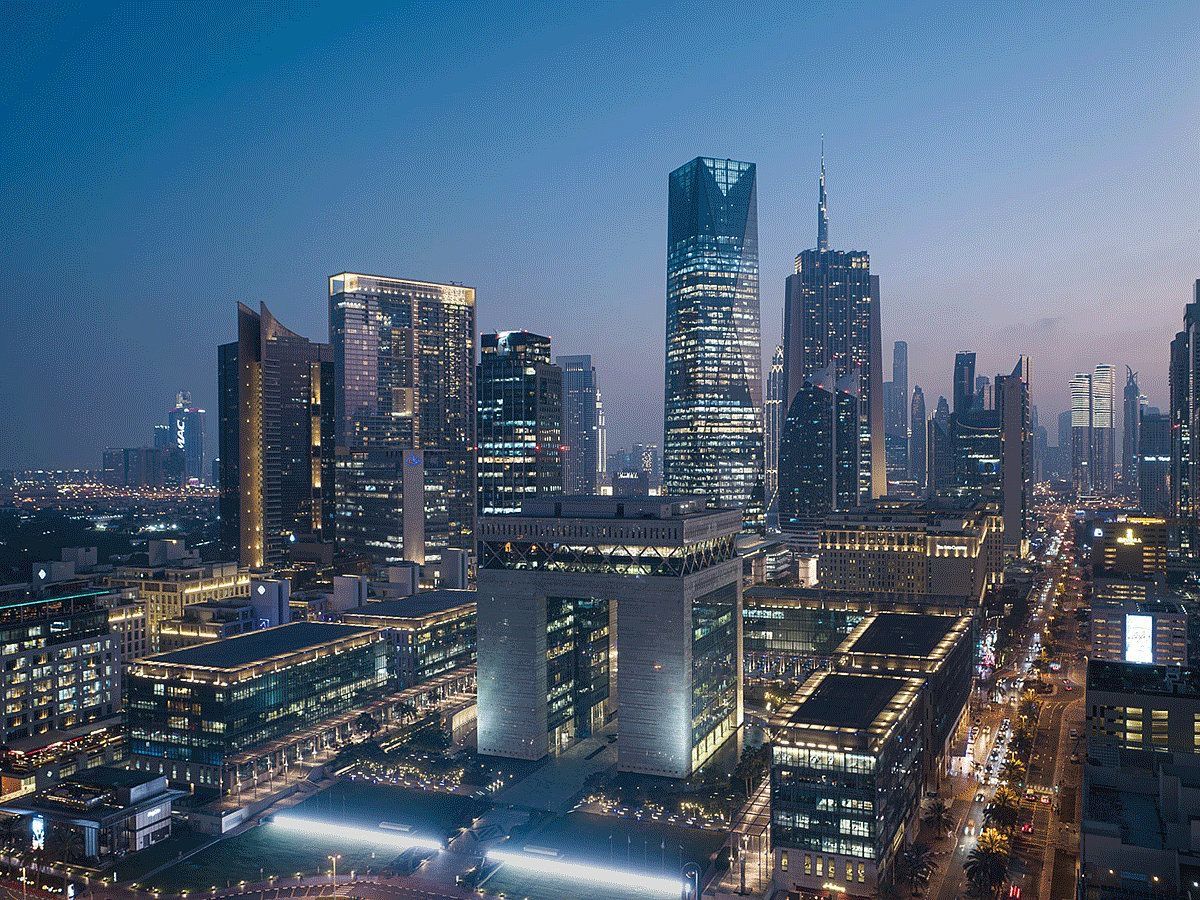 Dubaj 2026: Kl&iacute;čov&eacute; investičn&iacute; změny a srovn&aacute;n&iacute; se světov&yacute;mi metropolemi a ČR